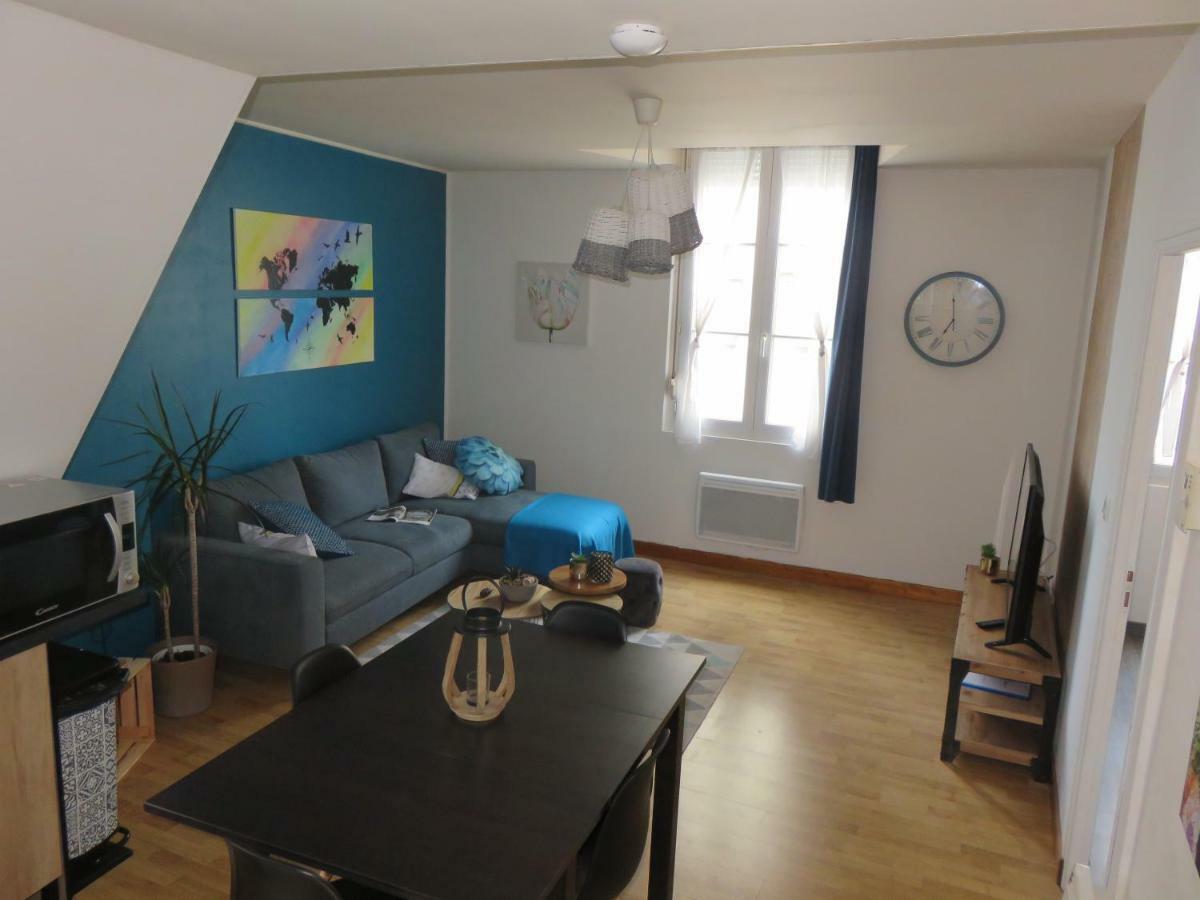 Grand Appartement Chaleureux Thouars Exteriér fotografie